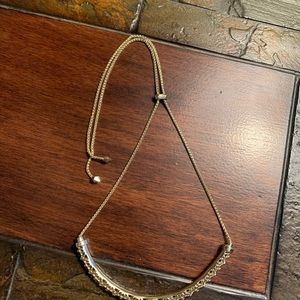 Kendra Scott necklace